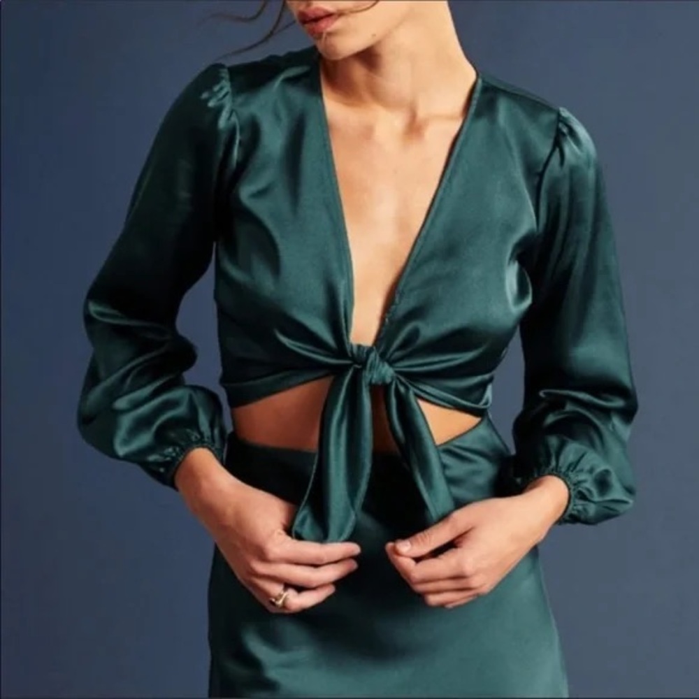 Abercrombie & Fitch Emerald Tie-Front Long Sleeve Blouse